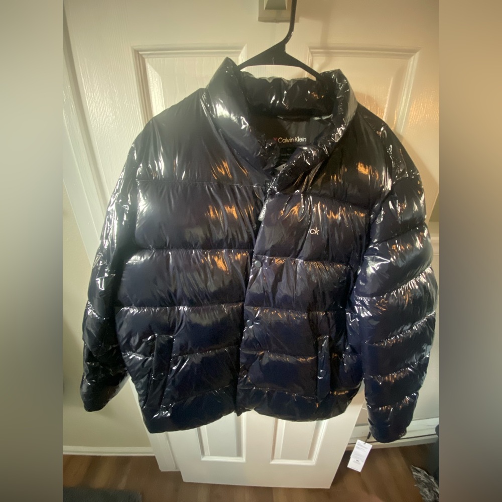 Calvin Klein Men’s Winter Coat. Shiny Dark Blue. Size XL